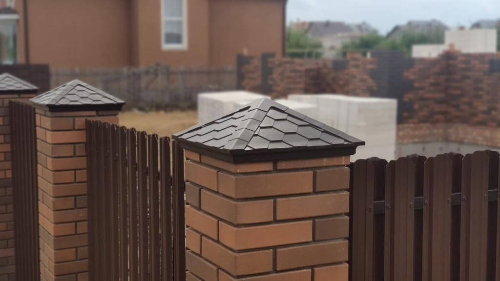 Колпак Zking Эверест Коричневый на столб 1.5х1.5 кирпича (390х390мм) в Саранске фото