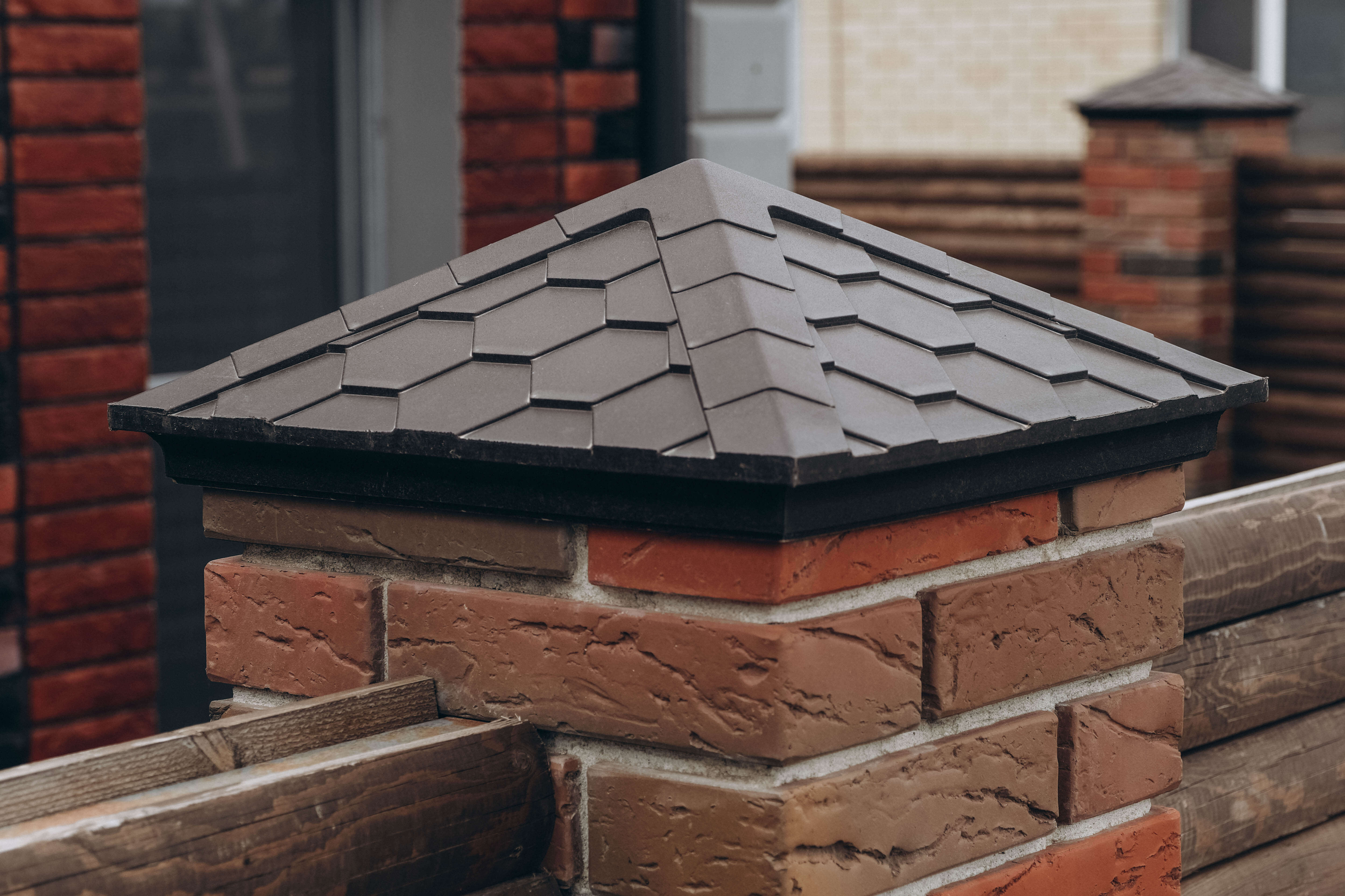 Колпак Zking Эверест Коричневый на столб 1.5х1.5 кирпича (390х390мм) в Саранске фото